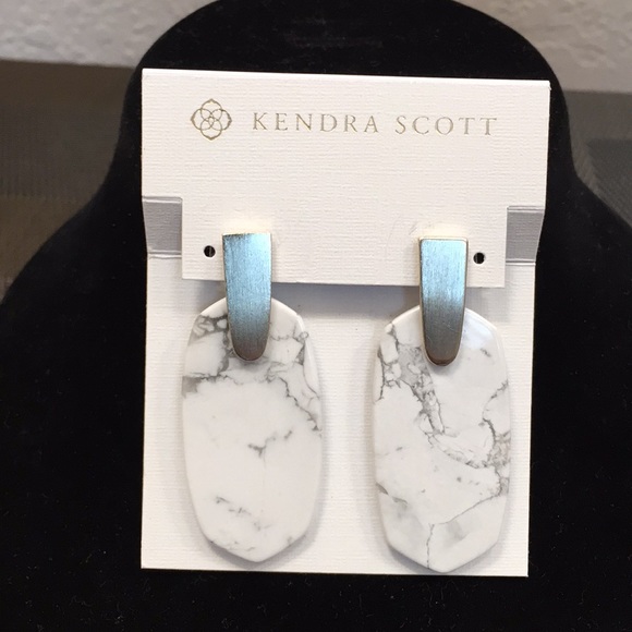 Kendra Scott Jewelry - Elegant Kendra Scott earings
